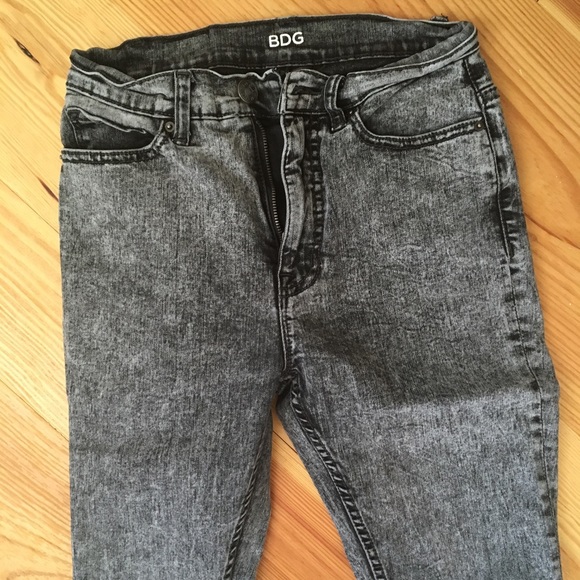 BDG- urban outfitters. High Rise Twig - Picture 3 of 4