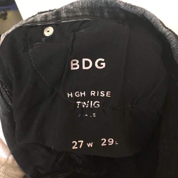 BDG- urban outfitters. High Rise Twig - Picture 4 of 4