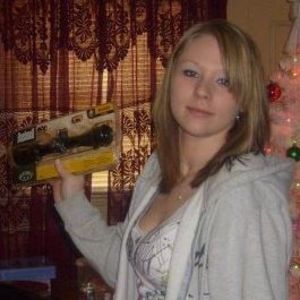 Meet your Posher, Bobbie