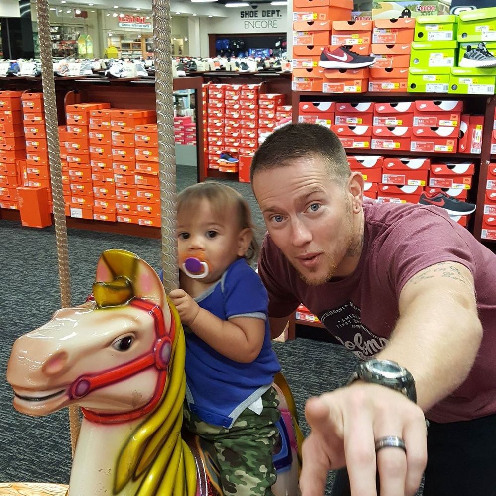 Meet your Posher, Justin