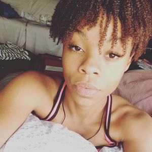 Meet your Posher, Shareyfah