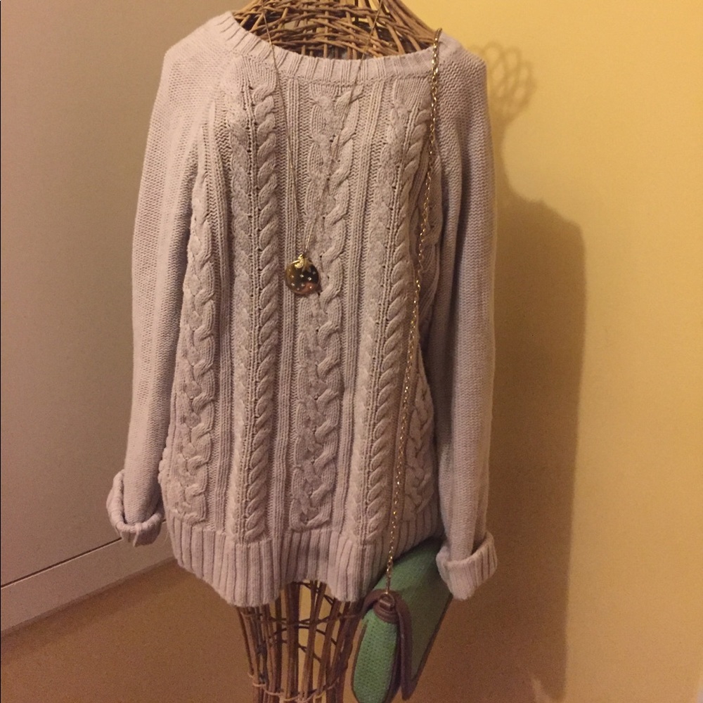 Cream light tan Old Navy Chunky CableKnit Sweater