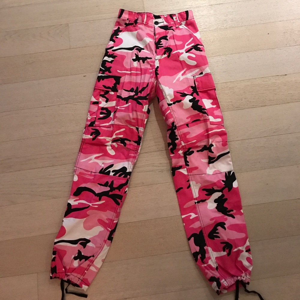 Pink Camo pants