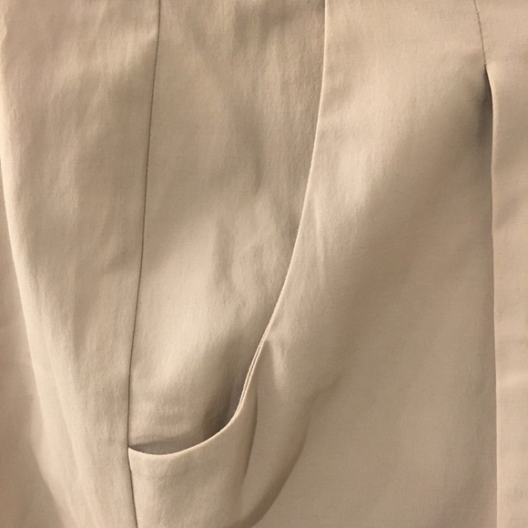 Ann Taylor cropped, pleated trousers - Picture 4 of 5