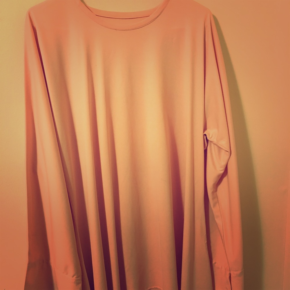 Pink flowy top w/ bell sleeves