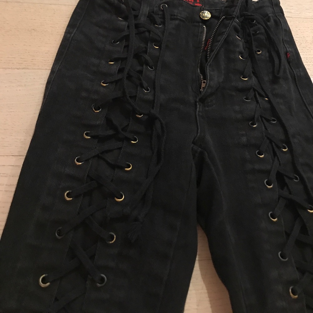 Black lace-up Tripp pants