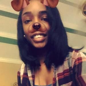 Meet your Posher, Becca