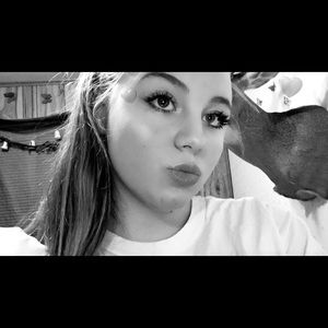 Meet your Posher, Katelynn