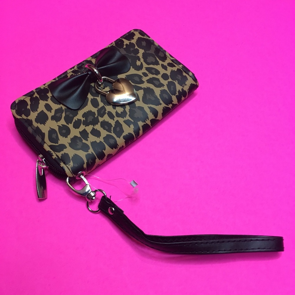 Leopard print wallet