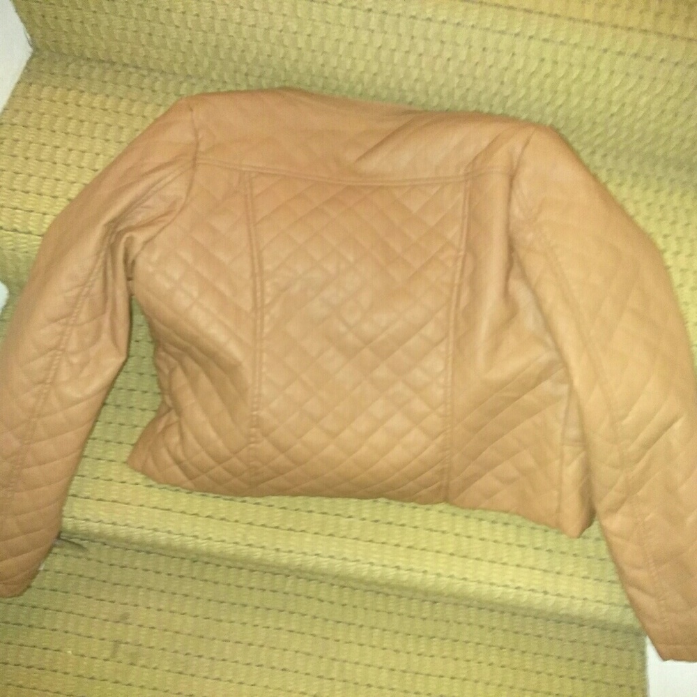 Jacket - Picture 3 of 4