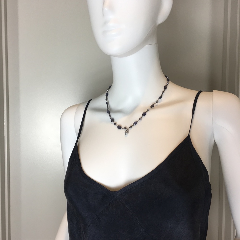 Y-necklace. Amethyst and faux pearl beads.