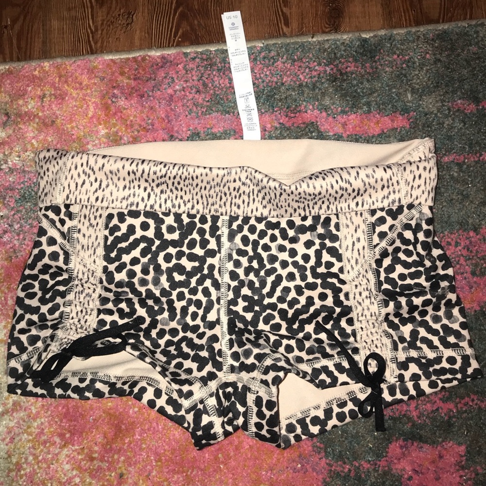 CUTE lululemon shorts