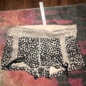 CUTE lululemon shorts