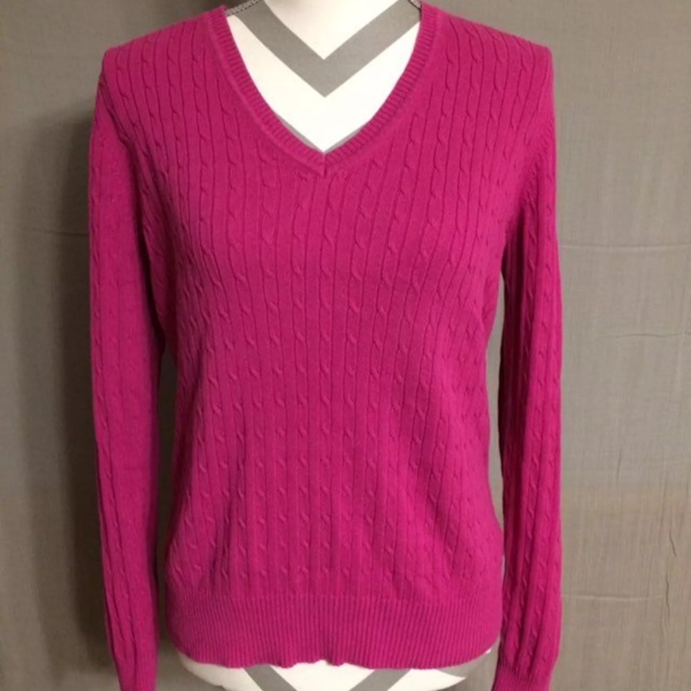 Kim Rogers Sweater Vneck Size M
100% Cotton