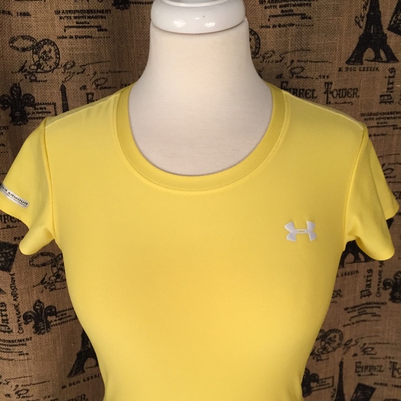 4/$20 Under Armour Yellow Heat Gear Top Size S - Picture 2 of 7