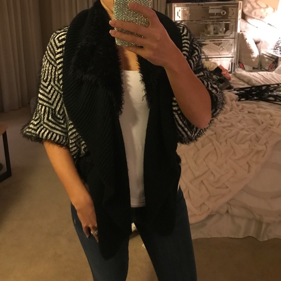 Bubble sleeve eyelash cardigan sweater - Picture 2 of 6