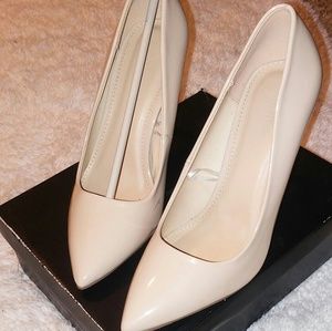 H&M TAN HEELS