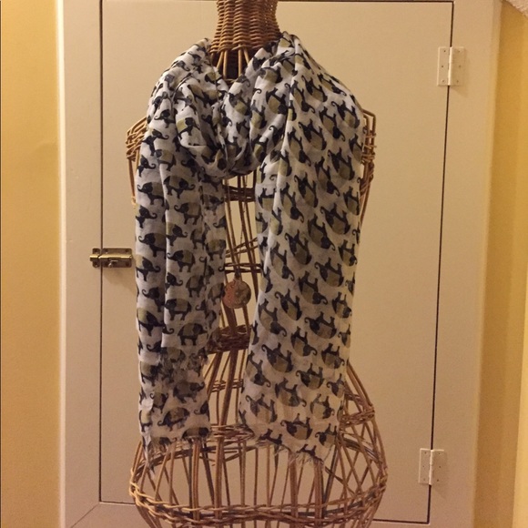 Elephant Printed Scarf - Picture 2 of 4