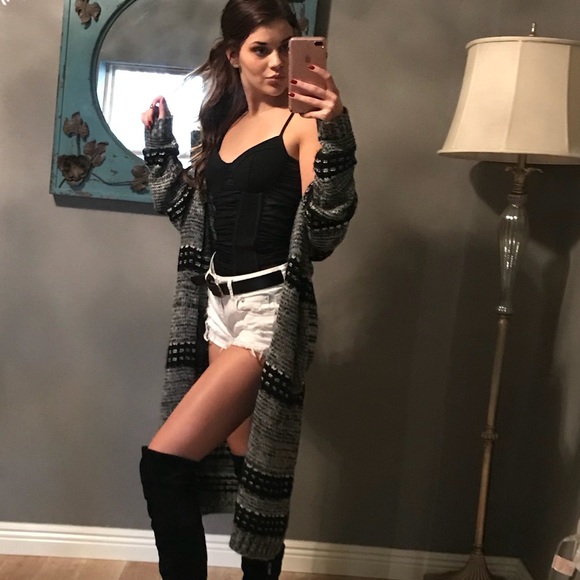 LAST ONERESERVED - Picture 5 of 7