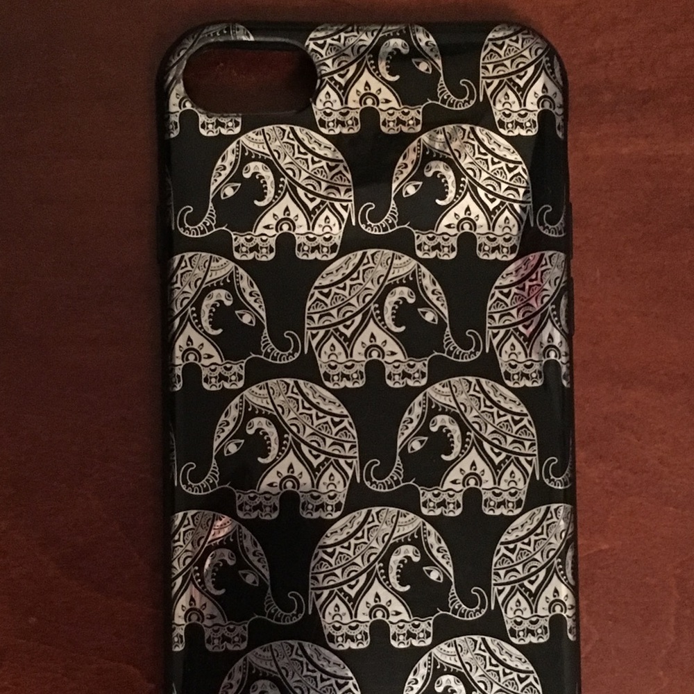 Aztec print elephant case