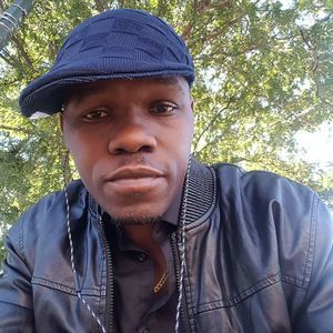 Meet your Posher, Alphonso