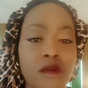 Meet your Posher, Vonetta