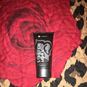 It works Stretch Mark cream