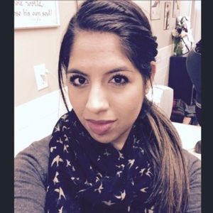 Meet your Posher, Marissa