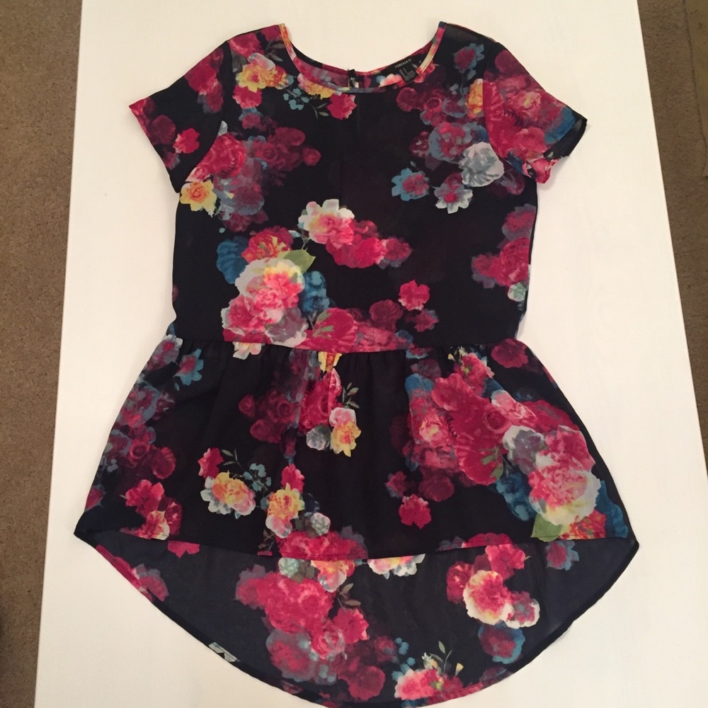 Floral flowy blouse