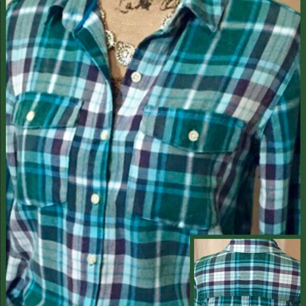 💥💥Plaid Green and Teal Button up✔️🆕worn once💙