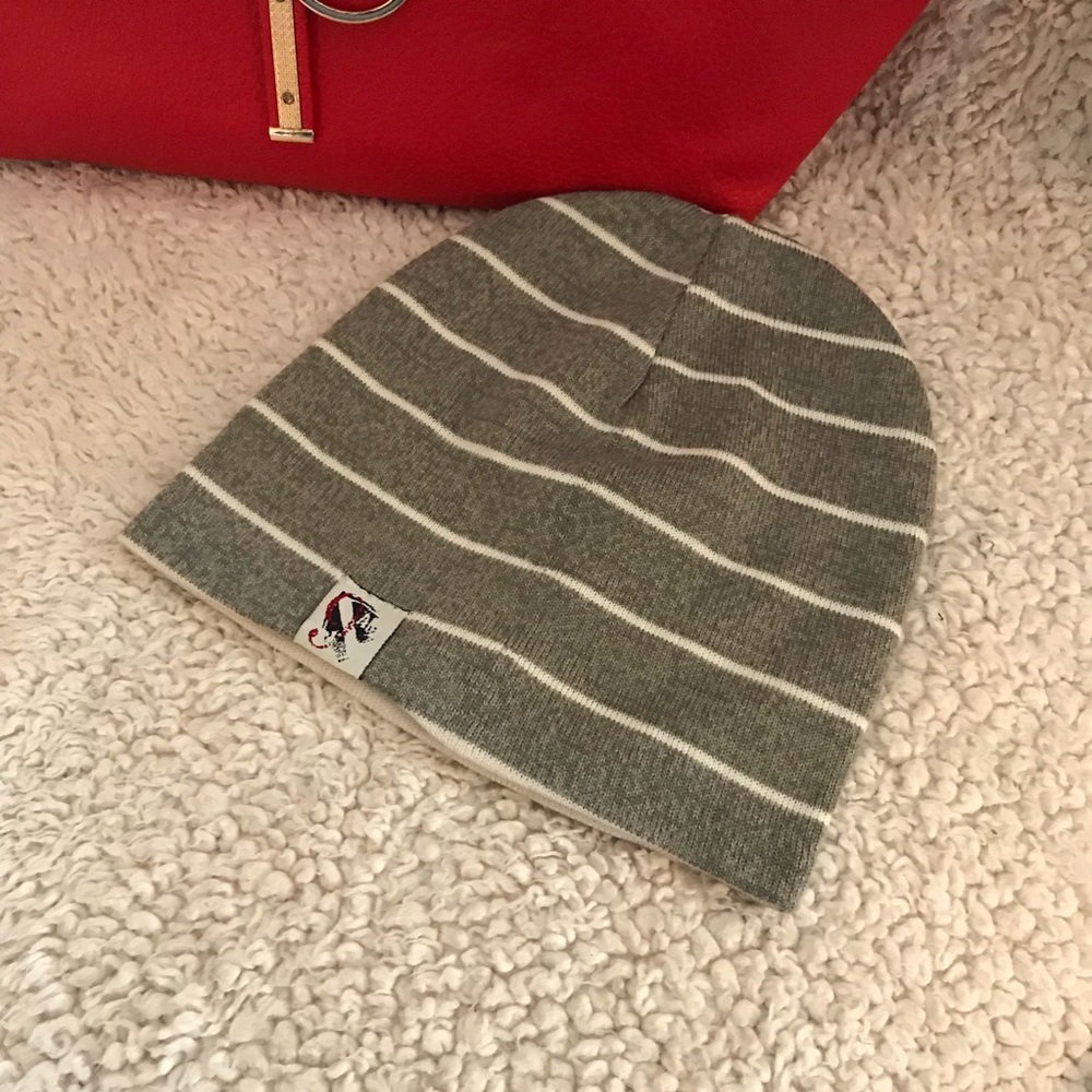 American Eagle beanie - great for fall.
