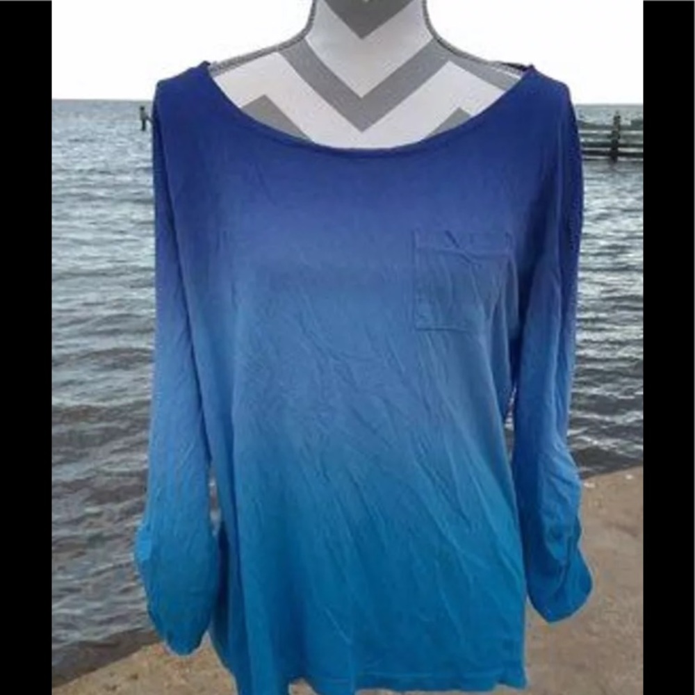 ANA Size M Long Sleeve Blue 2 Tone with button 3/4