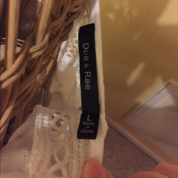 Flowy White Top with cute detailing at the top - Picture 5 of 5