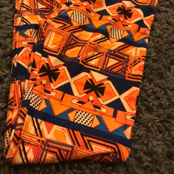 Lularoe orange geometric OS leggings - Picture 2 of 6