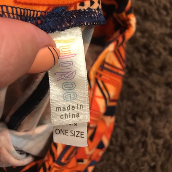 Lularoe orange geometric OS leggings - Picture 4 of 6