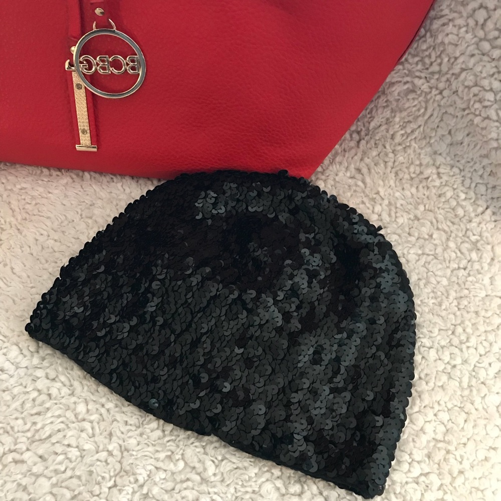 Black sequined beanie great for parties