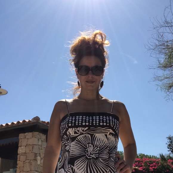 Meet your Posher, Leighsa - Picture 2 of 7