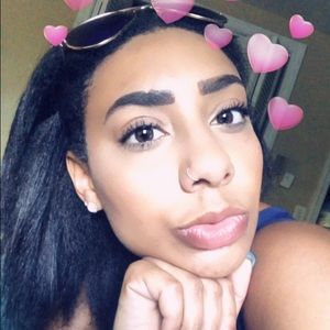 Meet your Posher, Brianna