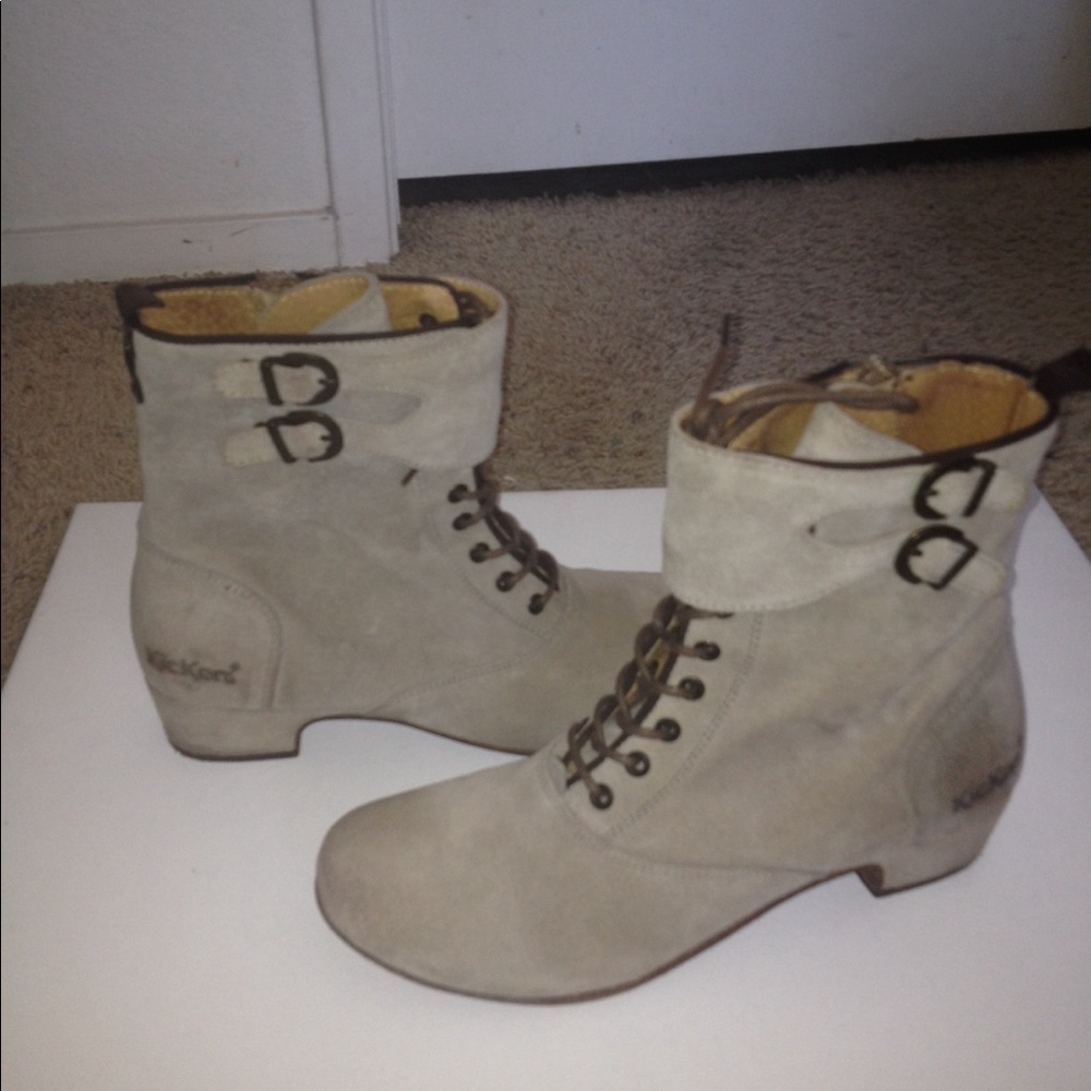 Kickers Shoes Size 40