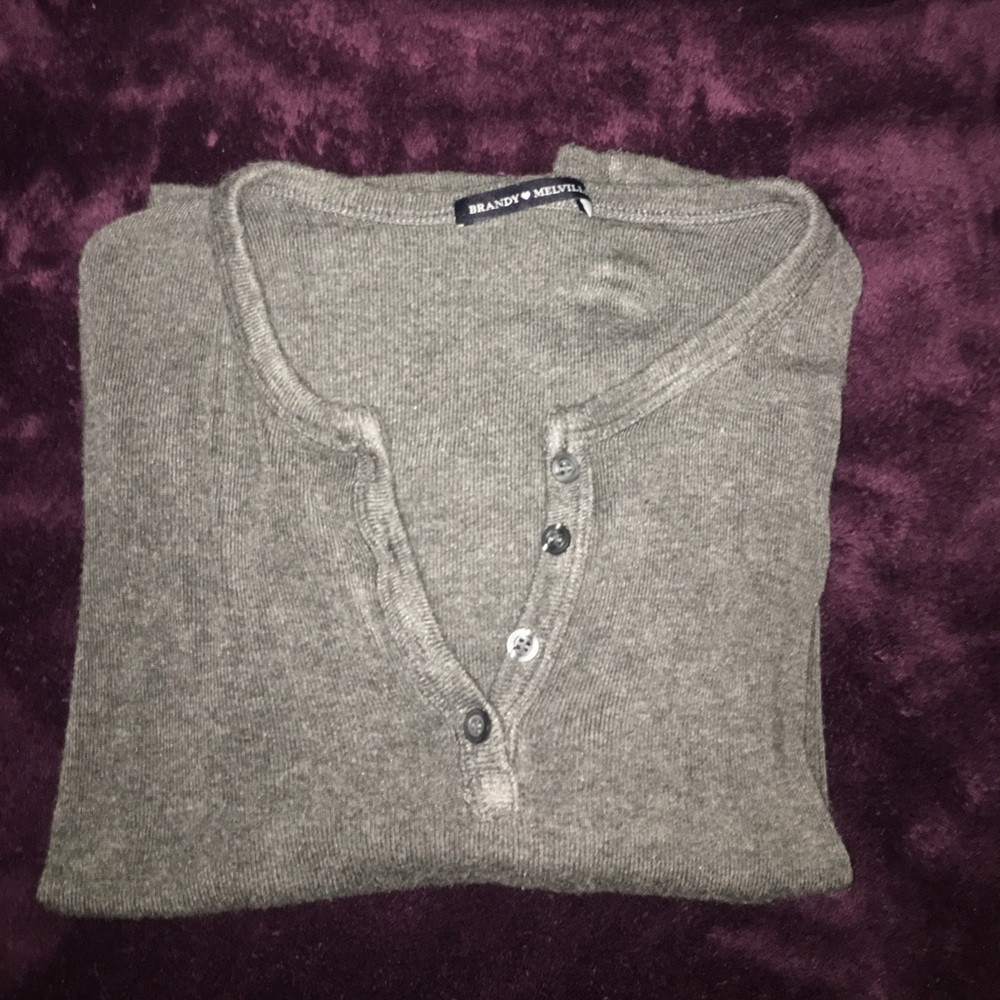 ❄️Brandy melville sweater❄️