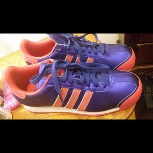 Size 9 Women's Adidas