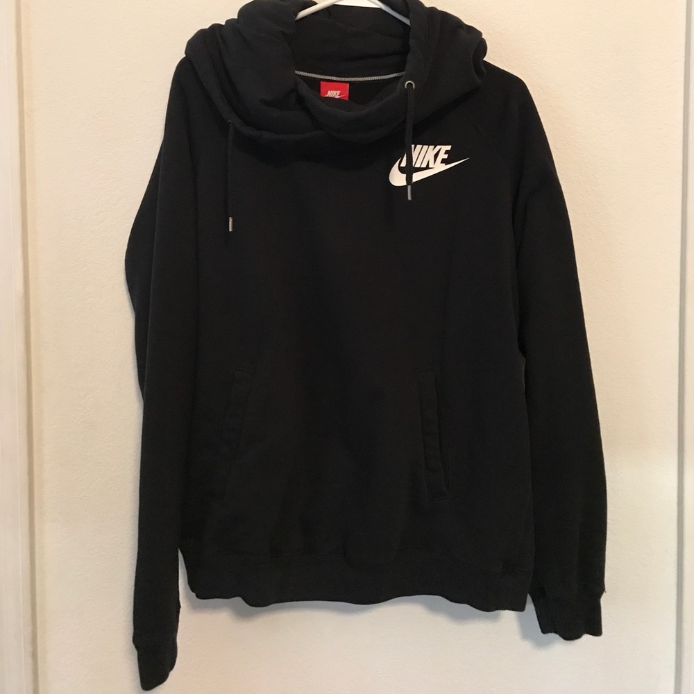 Nike rally hoodie
