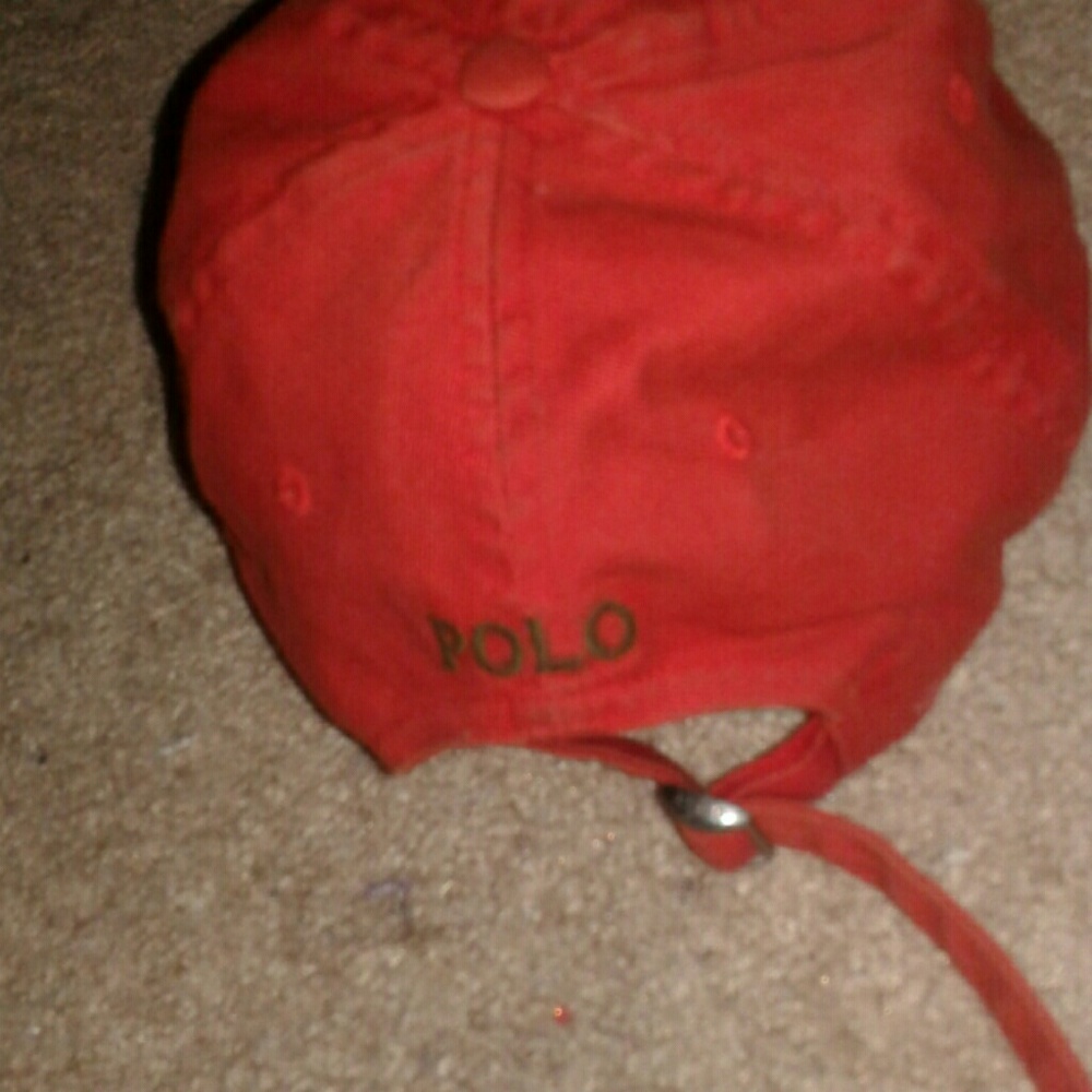 Red polo hat - Picture 2 of 2