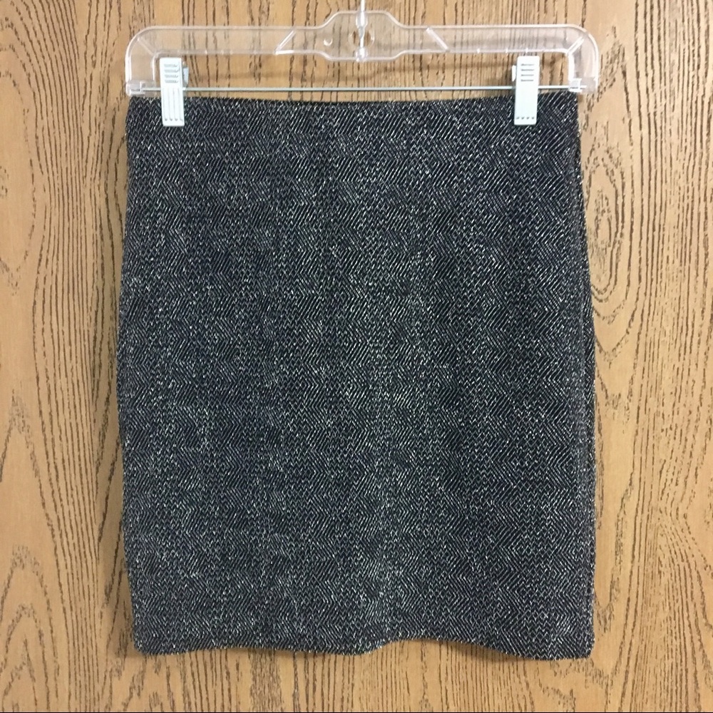 Stretchy glittery pencil skirt