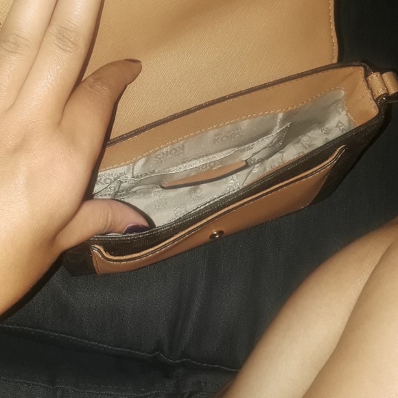 Michael kors crossbody bag - Picture 3 of 4