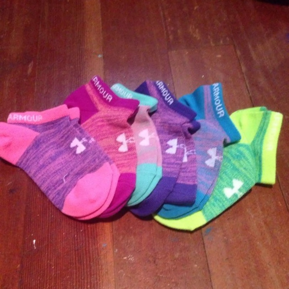 Kids 10.5-13.5 underarmour socks
