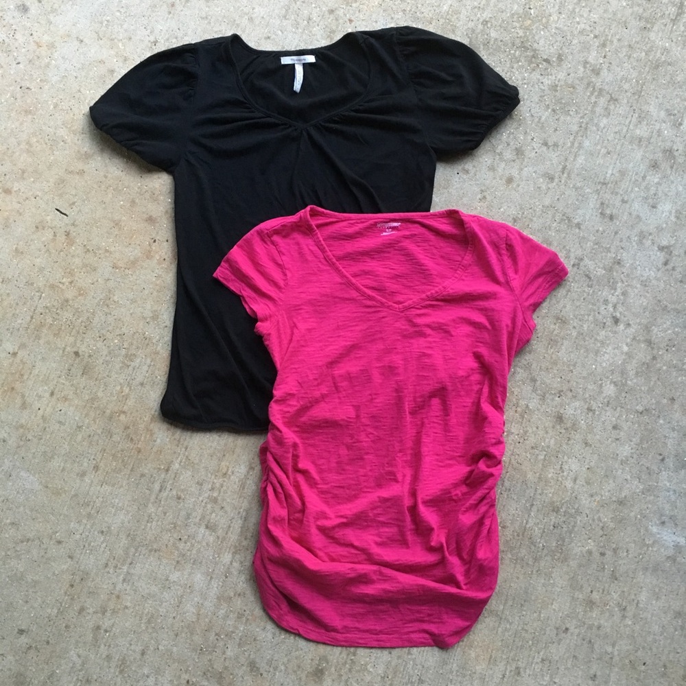 'Motherhood' & 'Old Navy' Maternity tees (Sm)