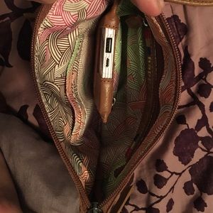 🎀REDUCED 🎀 The sak wristlet bag w/ power bank!