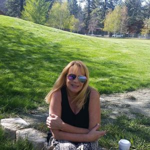 Meet your Posher, Therese