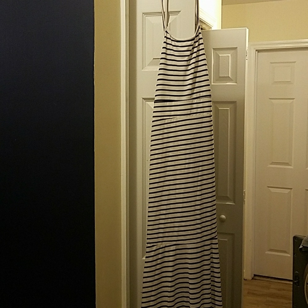 Maxi dress black and white